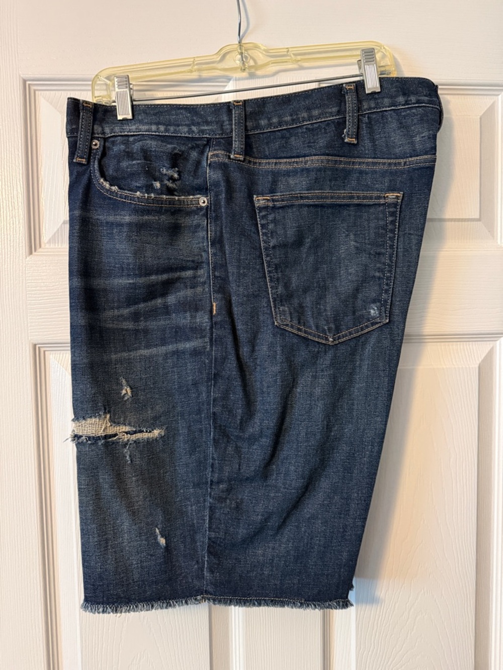 Old Navy Distressed Men's 40W Tall Denim Shorts - Brand New/No Tags